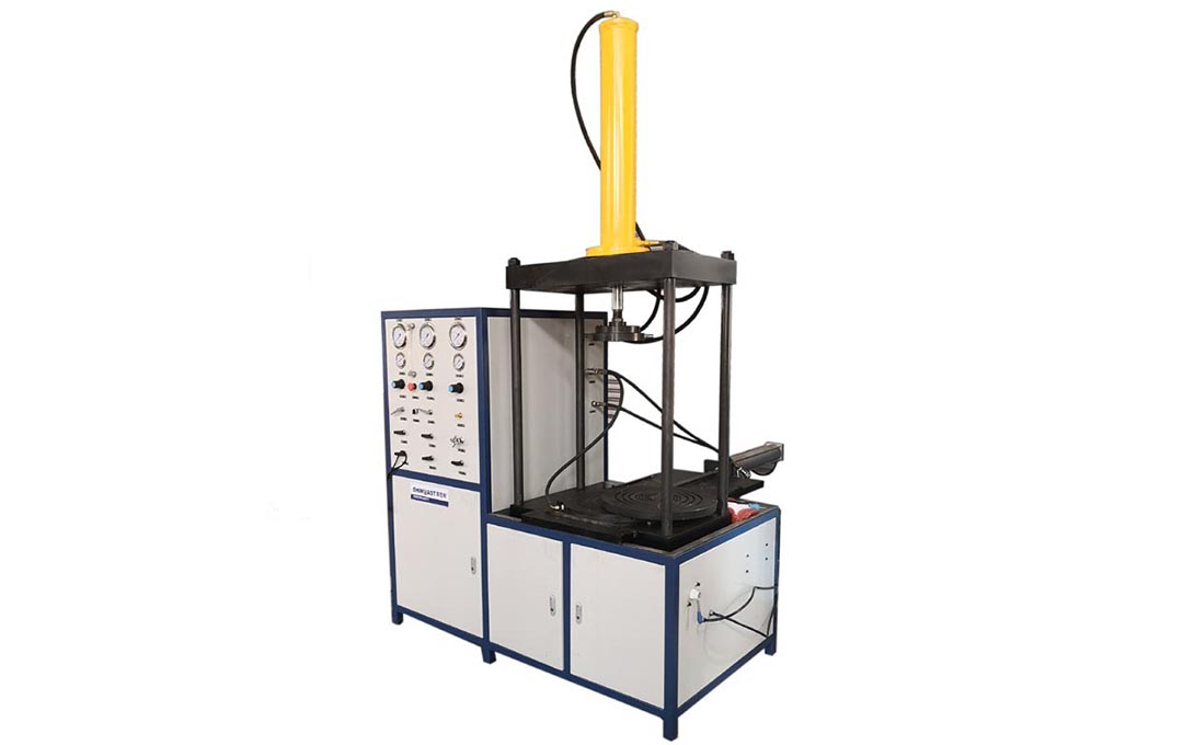 1680161080763612.jpg 閥門試驗臺